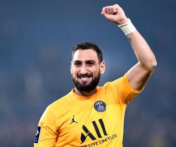 大巴黎巨星自主宣布离队，瓜迪奥拉欣赏并承诺顶级薪水